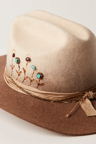 Free People Hats display picture 2