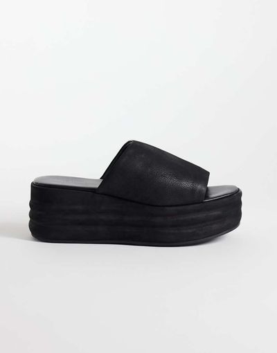 Free People Free People Harbor flatform in black