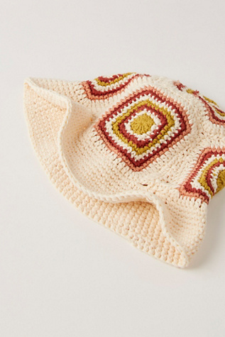 Free People Hats display picture 1