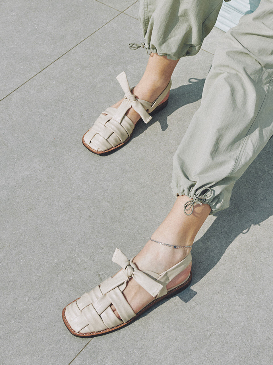 fri fla ljh7013 Cross Strap Sandals_3 Colors