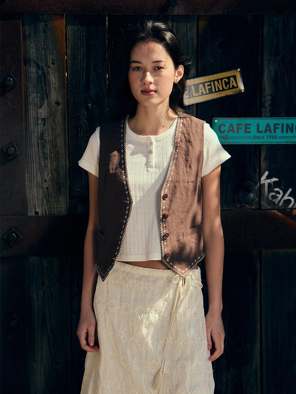 FRITUR Embroidery Linen Vest [Brown] (F251VE01)