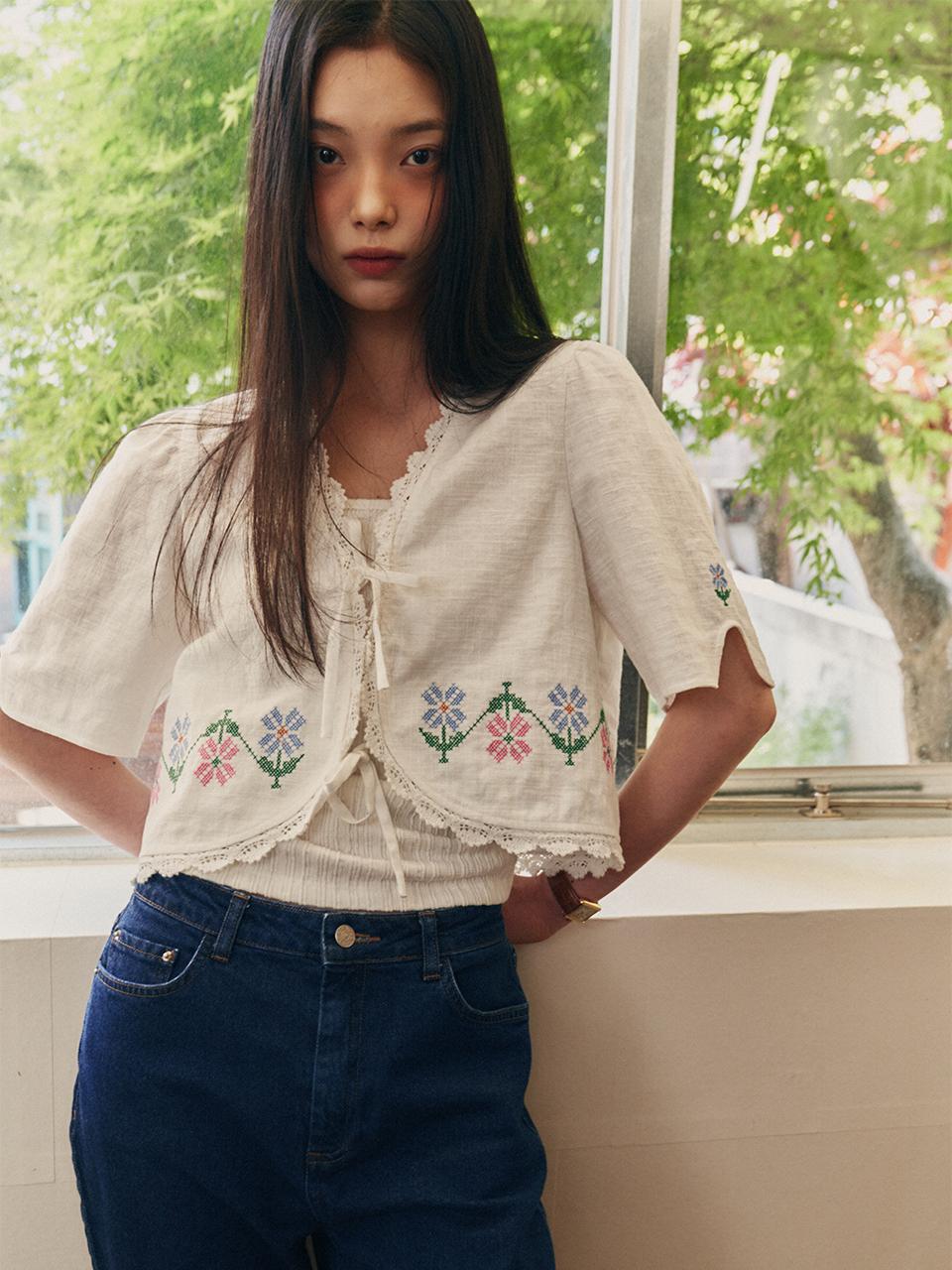 FRITUR Flower Garden Stitch Blouse [White] (F252BL05)