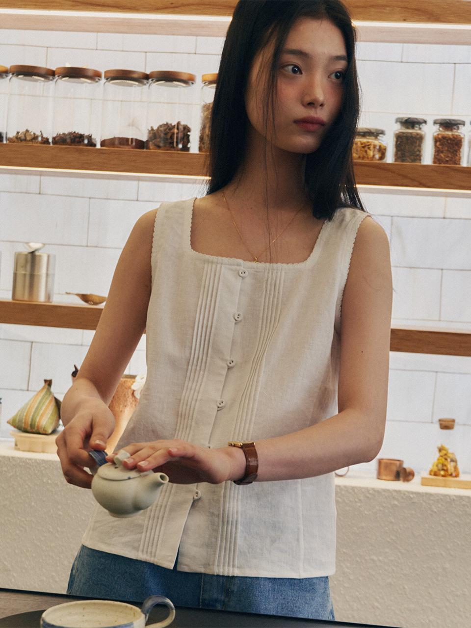 FRITUR Poet Pintuck Sleeveless Blouse (F252BL06) [Ivory]