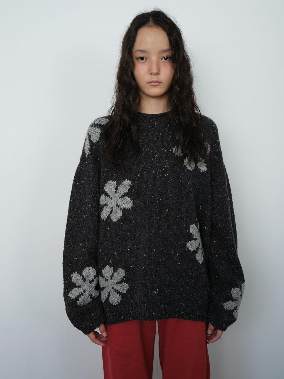 FRITUR The Daisy Sweater - Gray