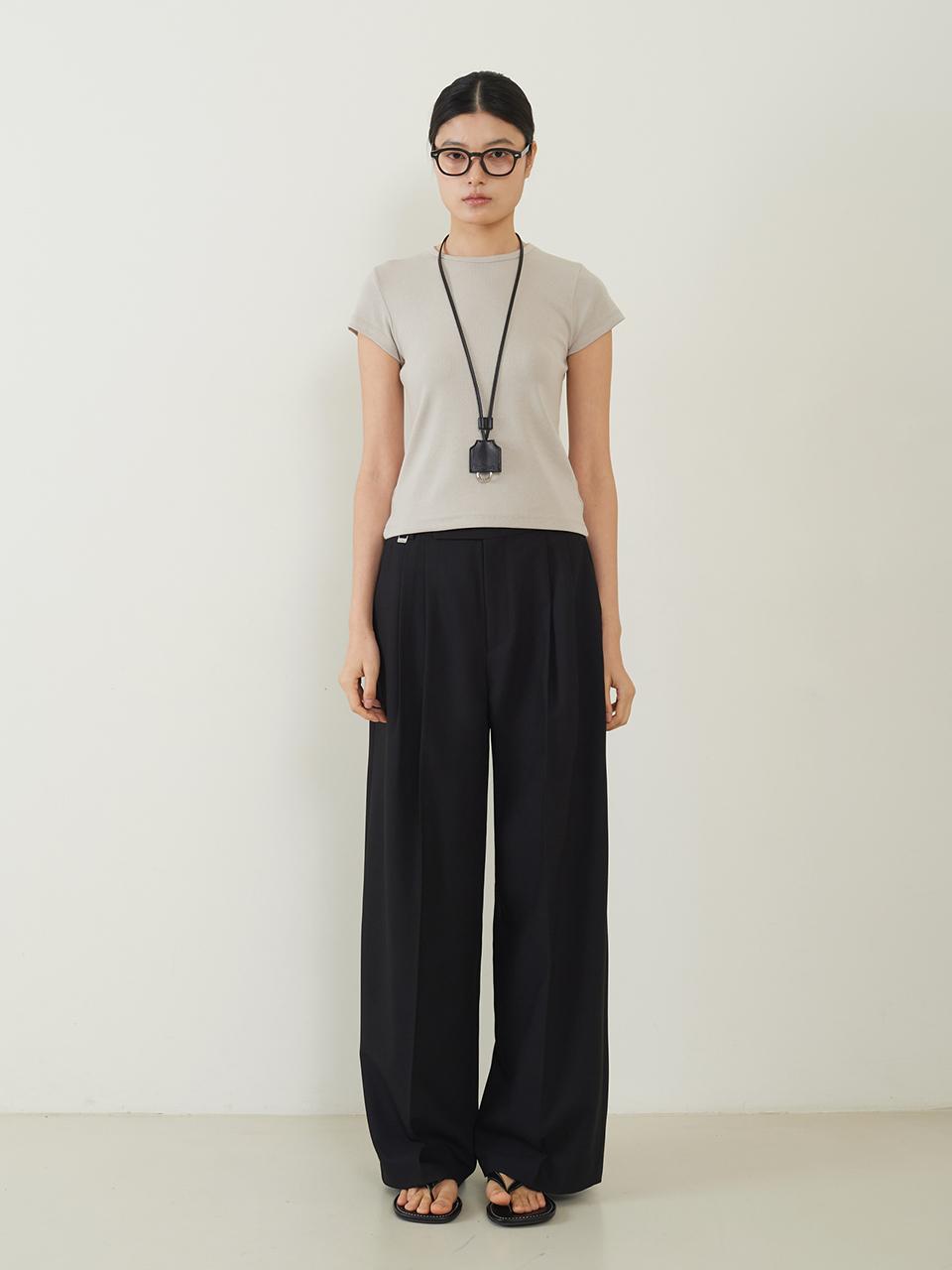 fromwhere Classic Double-Pleated Trousers [Black]