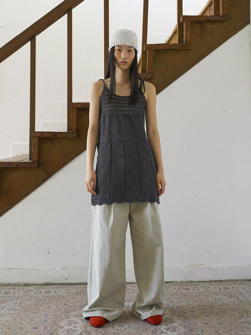 fromwhere CROCHET SLEEVELESS SWEATER DRESS [CHARCOAL]