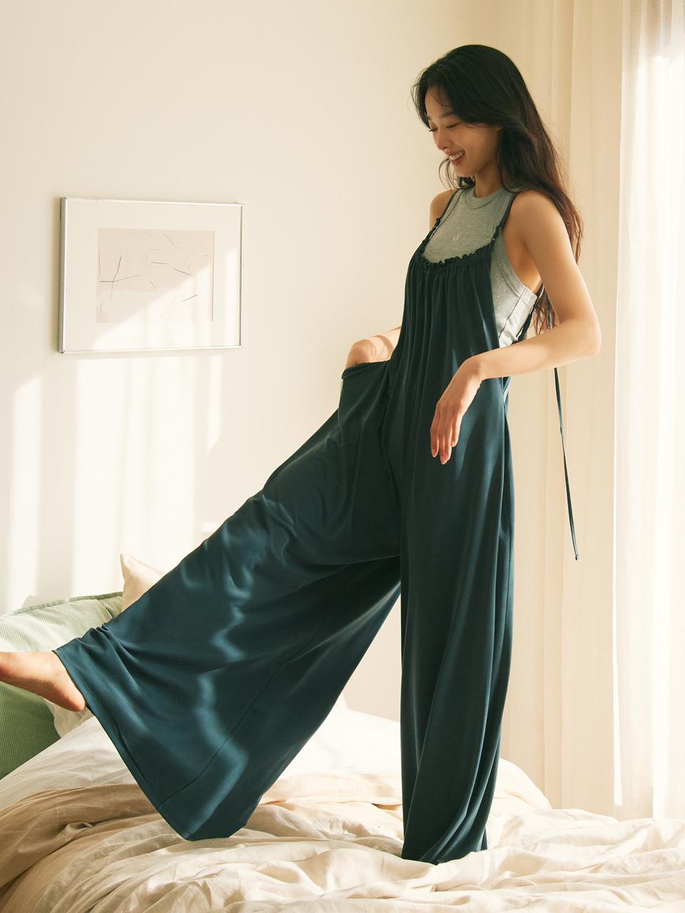 FRONT2LINE Banda Loose-fit Yoga Jumpsuit [Sand]