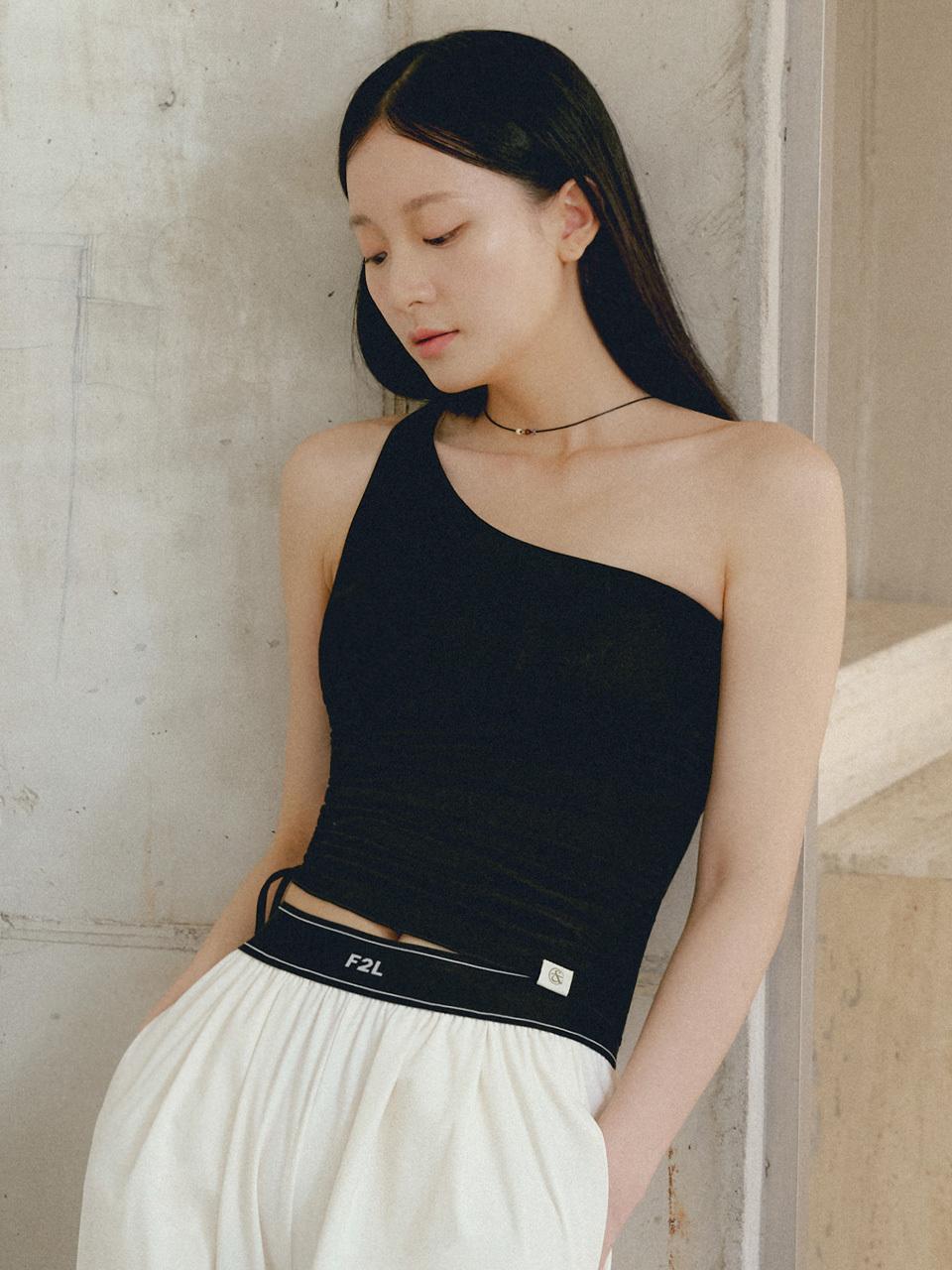 FRONT2LINE Banda Soft One-Shoulder Tank Top