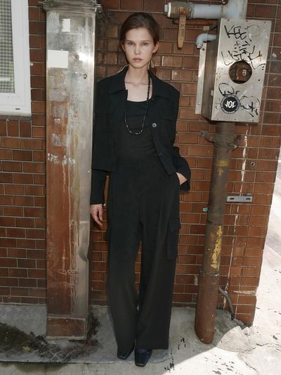 FRONTROW [Drama Signature] Pleated Cargo Trousers
