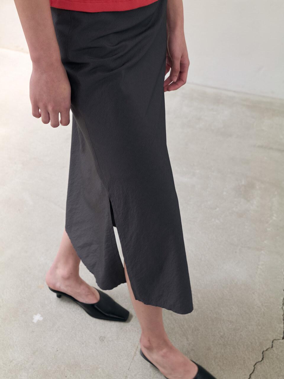 GBH APPAREL FLARED LONG SKIRT [CHARCOAL]