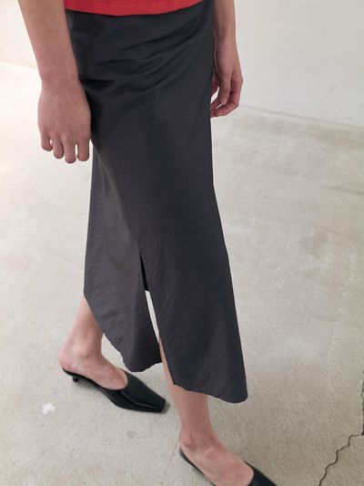GBH APPAREL FLARED LONG SKIRT [CHARCOAL]