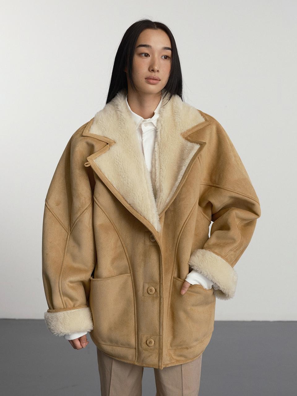 GBH APPAREL Oversized Shearling Half-Length Coat [Beige]