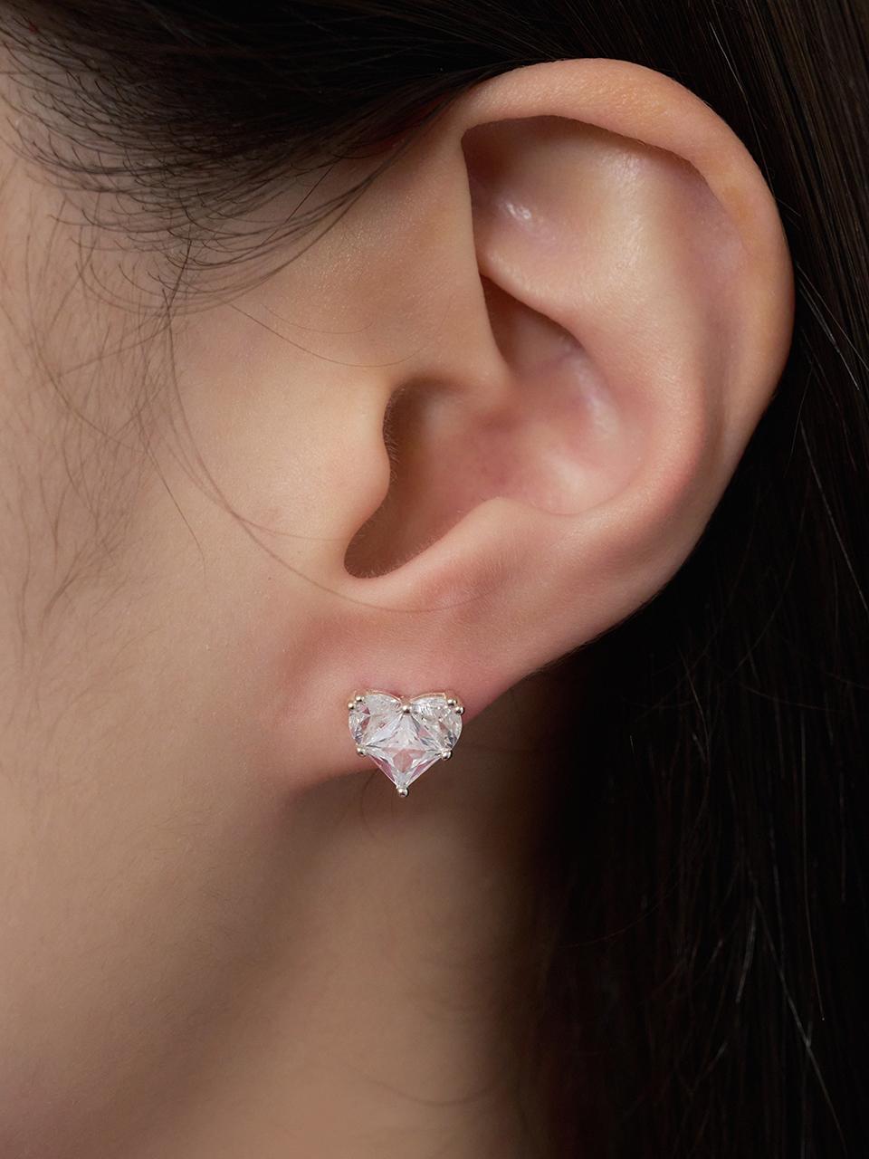 geegee Silver925 Heart Cubic Crystal Earring [silver]