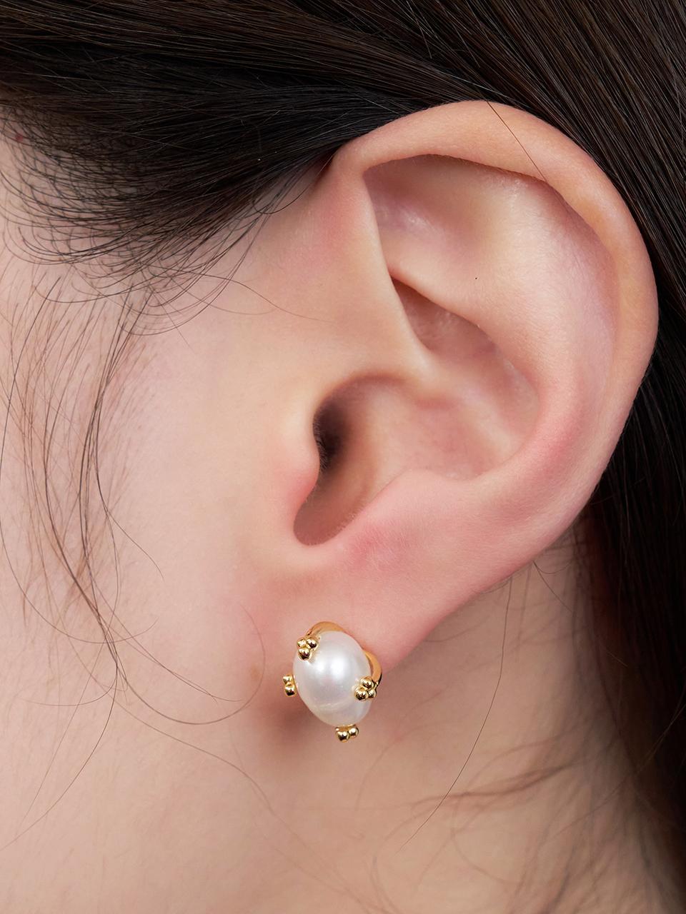 geegee Sterling Silver Freshwater Pearl Romantic Earrings