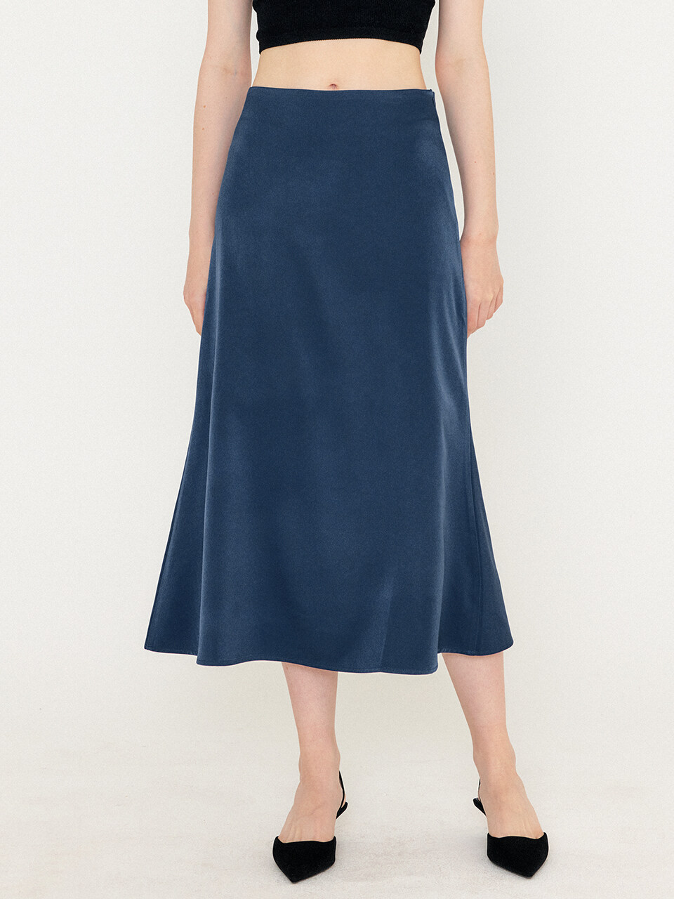 GENERAL IDEA Essential Satin Skirt _ Navy