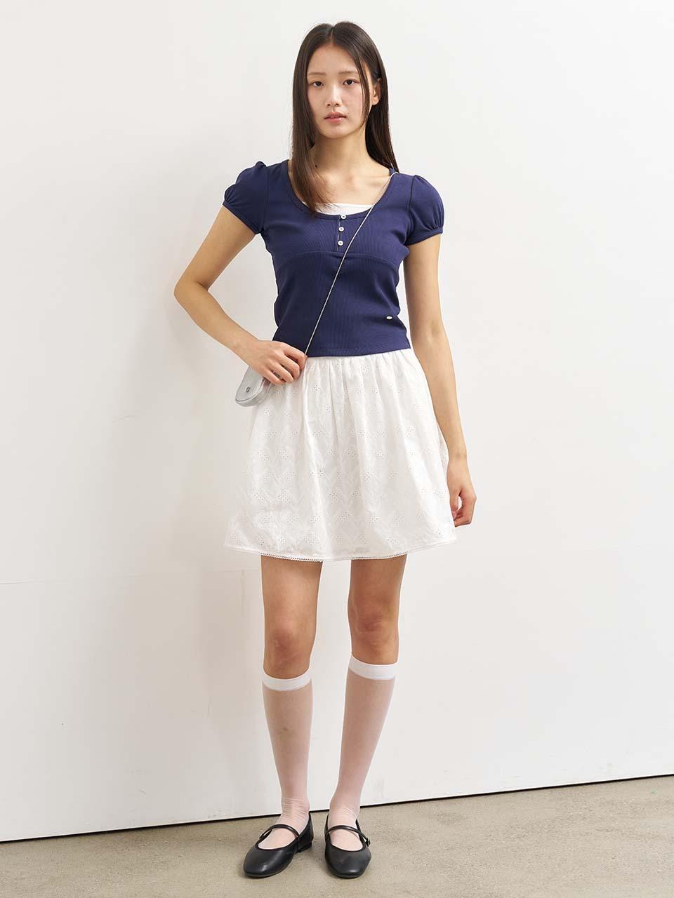 GENERAL IDEA Lace Volume Embroidered Mini Skirt [WHITE] (WBE2L13515)