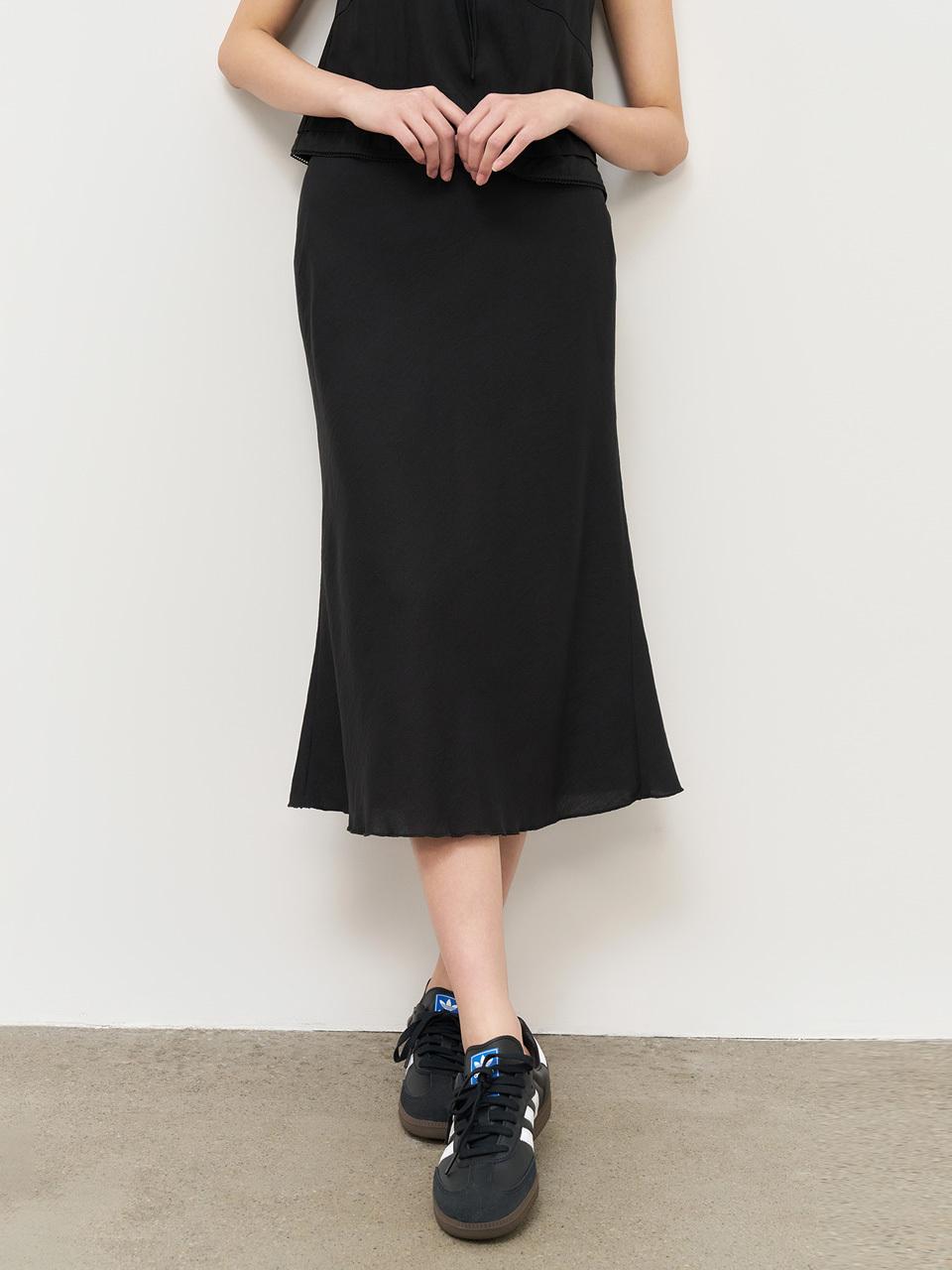 GENERAL IDEA Sheer Silky Drape Long Skirt [BLACK] (WBE2L13517)