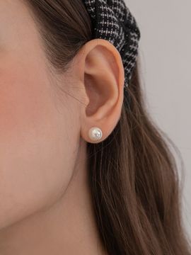 GETMEBLING Basic Pearl Earrings