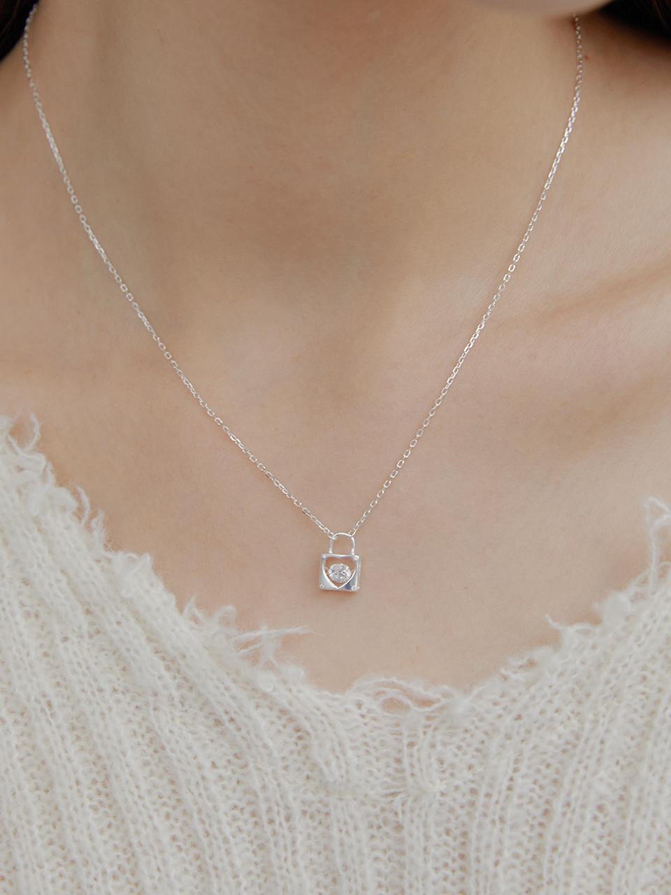 GETMEBLING Silver 925 Cubic Lock Pendant Necklace
