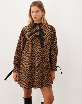 Ghospell Ghospell Suzu cotton bow detail mini dress in orange zebra print-Multi