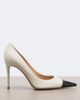 Gianvito Rossi Gianvito Rossi Patent leather-trimmed leather pumps - 5