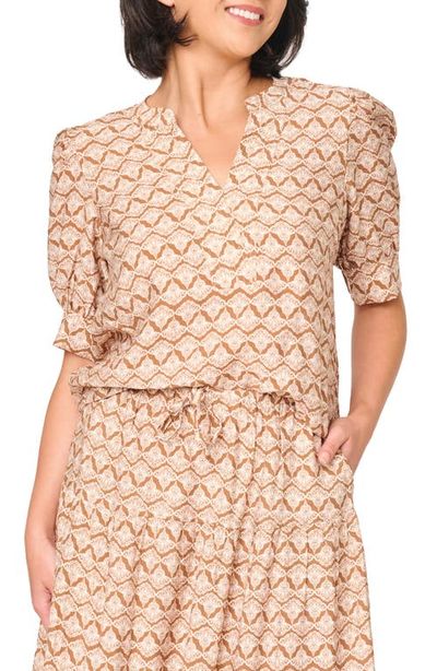 GIBSONLOOK GIBSONLOOK Notch Neck Pullover Top