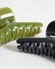 GINA TRICOT Gina Tricot 2 pack claw clips in black & green - 2