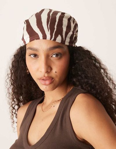 GINA TRICOT Gina Tricot beach head scarf in zebra print-Brown