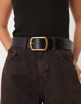 GINA TRICOT Gina Tricot belt with gold buckle in black