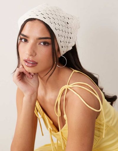 GINA TRICOT Gina Tricot crochet head scarf in cream-White