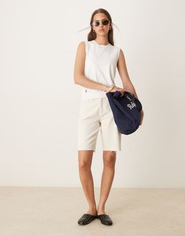 GINA TRICOT Gina Tricot denim bermuda shorts in ecru-White