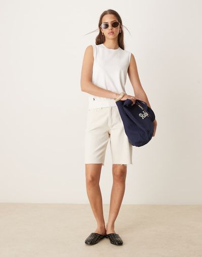 GINA TRICOT Gina Tricot denim bermuda shorts in ecru-White