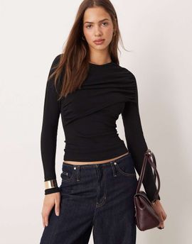 GINA TRICOT Gina Tricot long sleeve ruched slim fit drapey top in black