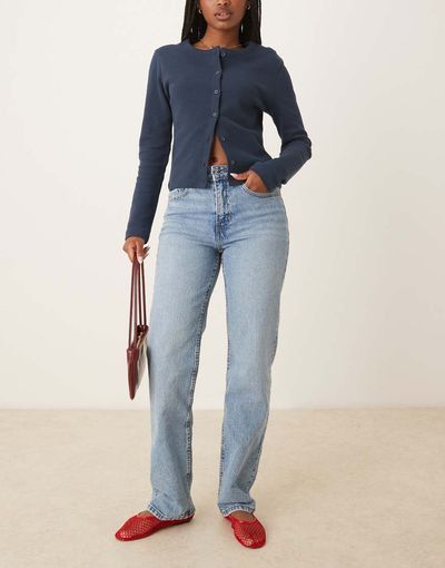 GINA TRICOT Gina Tricot mid rise straight leg jeans in light wash blue
