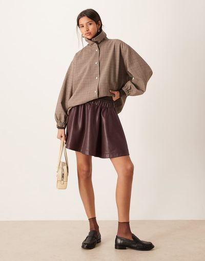 GINA TRICOT Gina Tricot mini PU skirt in burgundy-Red