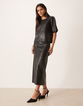 GINA TRICOT Gina Tricot PU straight cut midi skirt in black