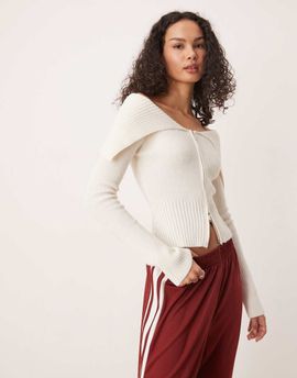 GINA TRICOT GINA TRICOT rib knit zip front cardigan with off the shoulder collar in cream-White