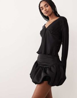 GINA TRICOT Gina Tricot satin dropped waist balloon mini skirt in black