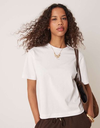 GINA TRICOT Gina Tricot short sleeve boxy t-shirt in white