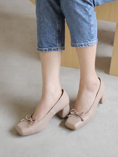 GISSE Natural Leather Romance Square Pumps (GIS-46239)