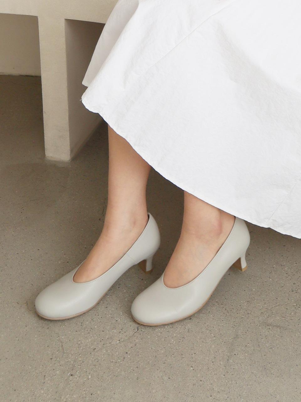 GISSE Natural Leather Ruen Round Pumps (GIS-46225)