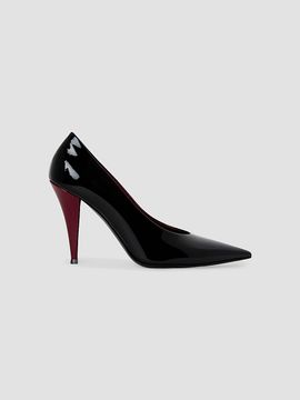 Givenchy Women's Pointy Pumps in Patent Leather