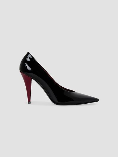 Givenchy Women's Pointy Pumps in Patent Leather