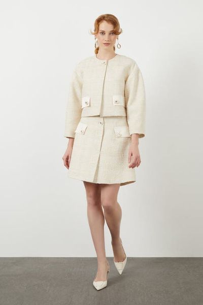 Gizia Gizia Off-White Tailored Button Detail Cropped Jacket