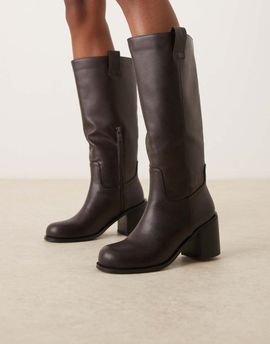 Glamorous Glamorous block heel knee boots in black-Brown