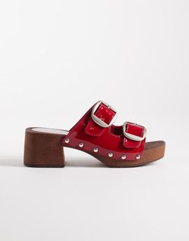 Glamorous Glamorous clogs in red suedette