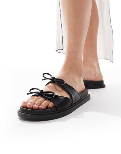 Glamorous Glamorous double bow footbed sandals in black