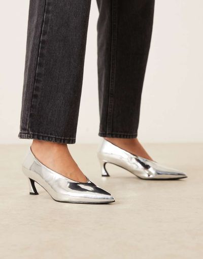 Glamorous Glamorous kitten heel pumps in silver