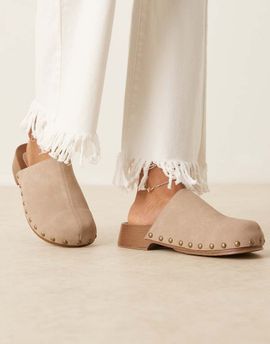 Glamorous Glamorous mule clogs with studs in taupe-Neutral