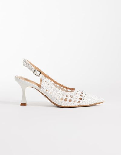 Glamorous Glamorous slingback woven heeled shoes in white-Brown